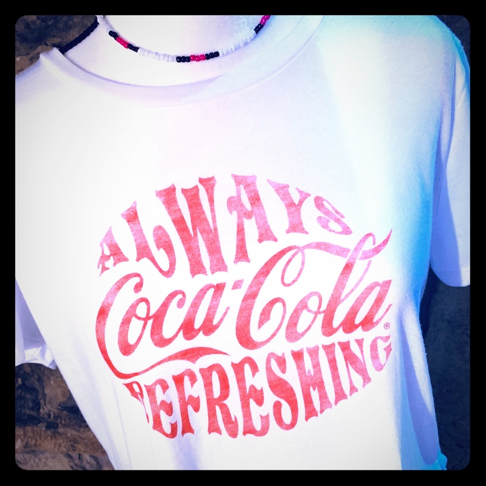 NWT: Coke graphic t-shirt ( small)